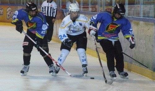 KOBIECY HOKEJ. Dla kogo brąz? Rozstrzygnie trzeci mecz