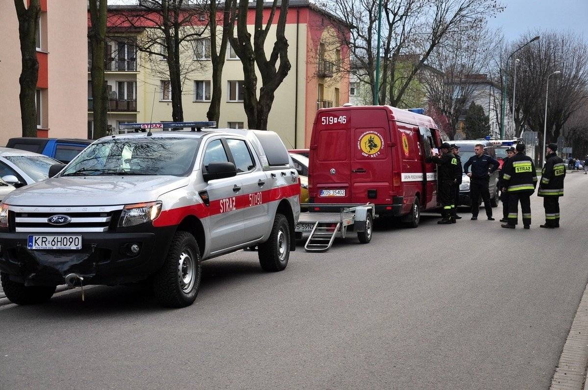 OŚWIĘCIM. Kilkudziesięciu policjantów i strażaków szuka zaginionej seniorki chorej na Alzhaimera