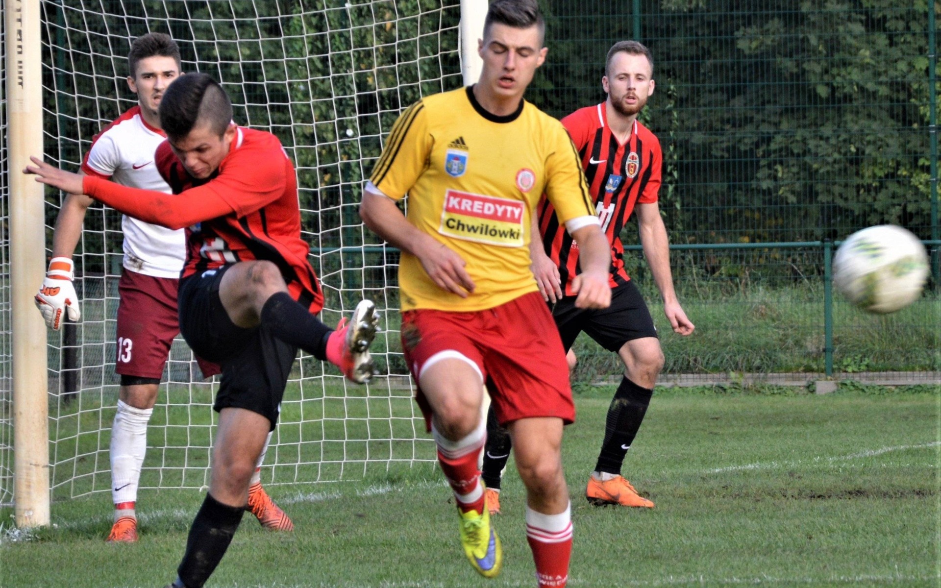 PIŁKA NOŻNA. Oświęcimskie zwycięstwa! Komplet sobotnich rezultatów