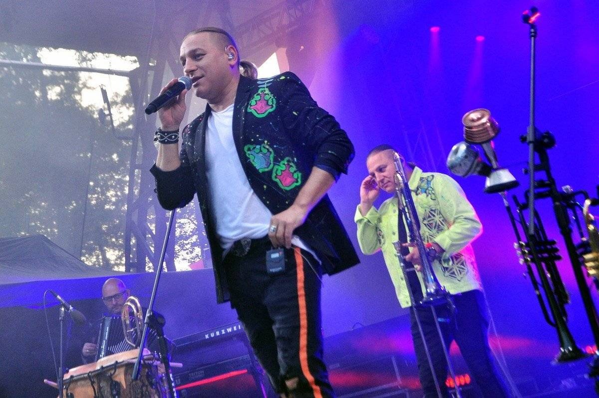 CHEŁMEK. Dni Chełmka 2019. Tłum ludzi na koncercie Golec uOrkiestra