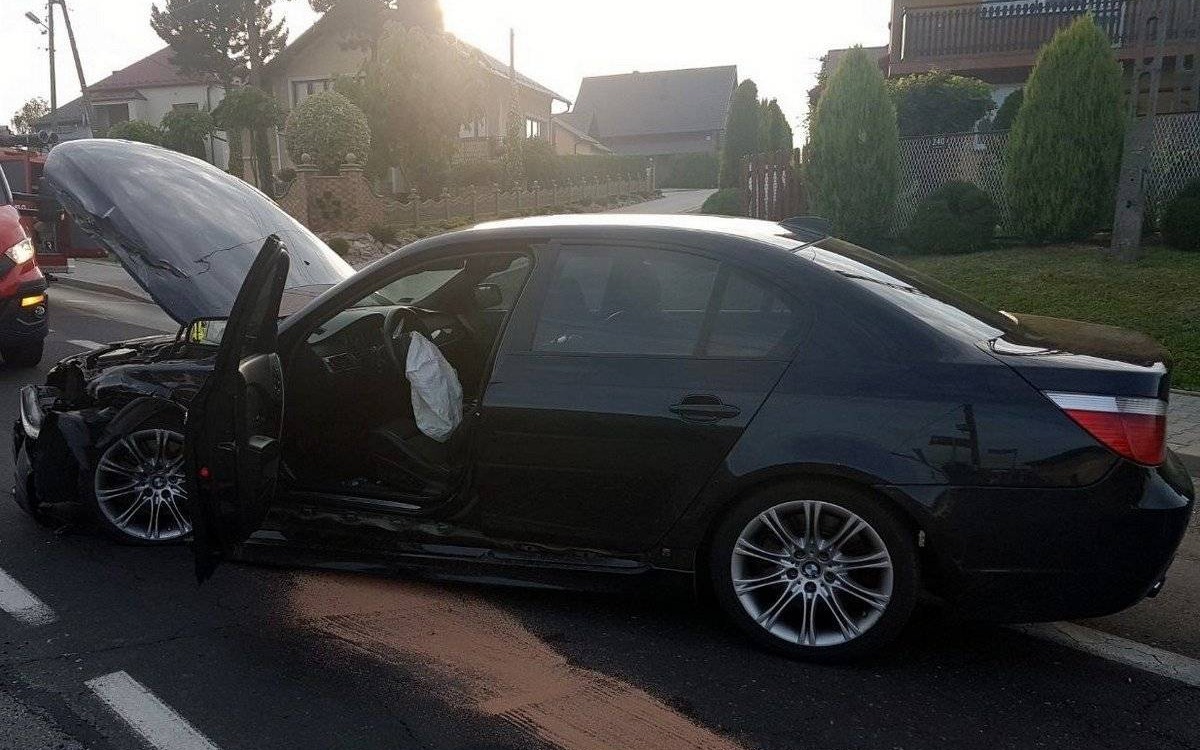 POLANKA WIELKA. Poszkodowany w kolizji drogowej stracił prawo jazdy. Był pijany