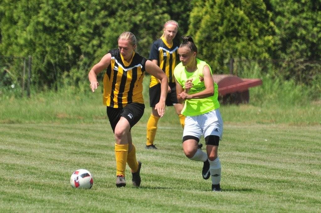 PIŁKA NOŻNA. Rzeź, czyli rewolucyjne zmiany w kobiecym futbolu