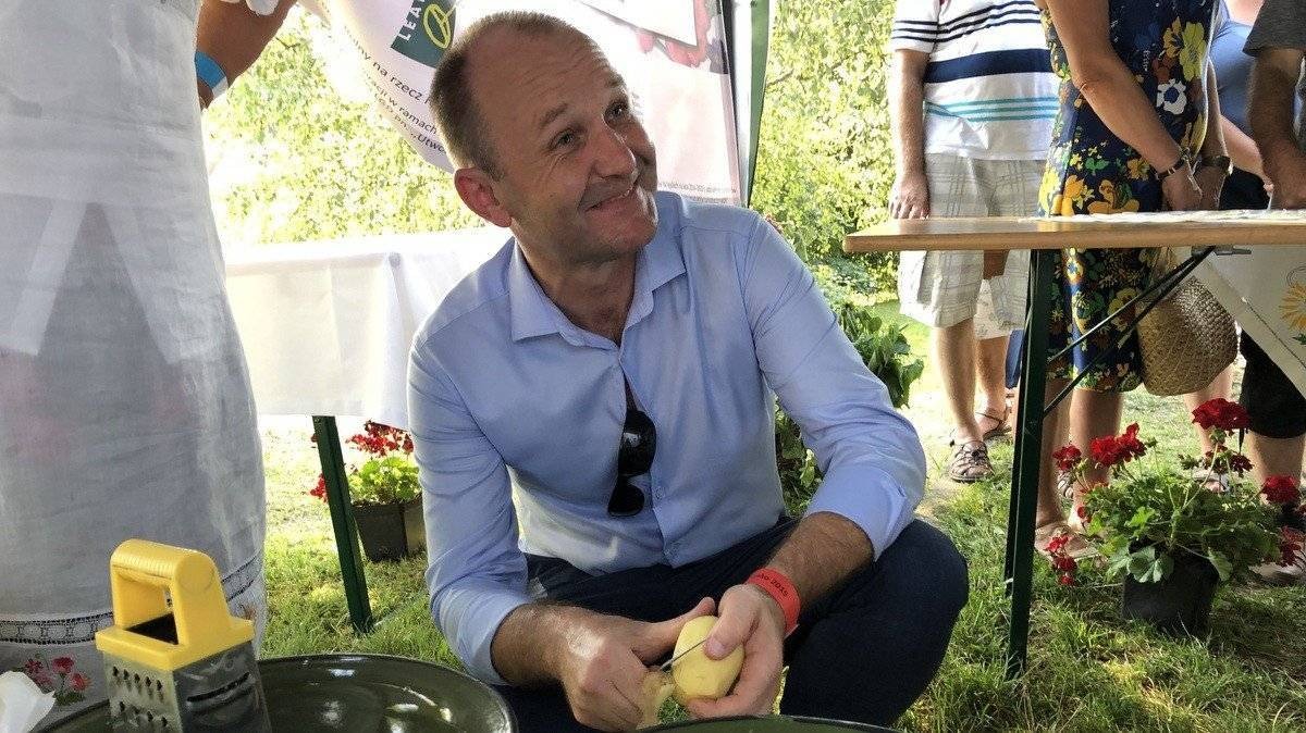 WYGIEŁZÓW. Poseł Marek Sowa potrafi gotować... czyli Ziemniaczysko 2019