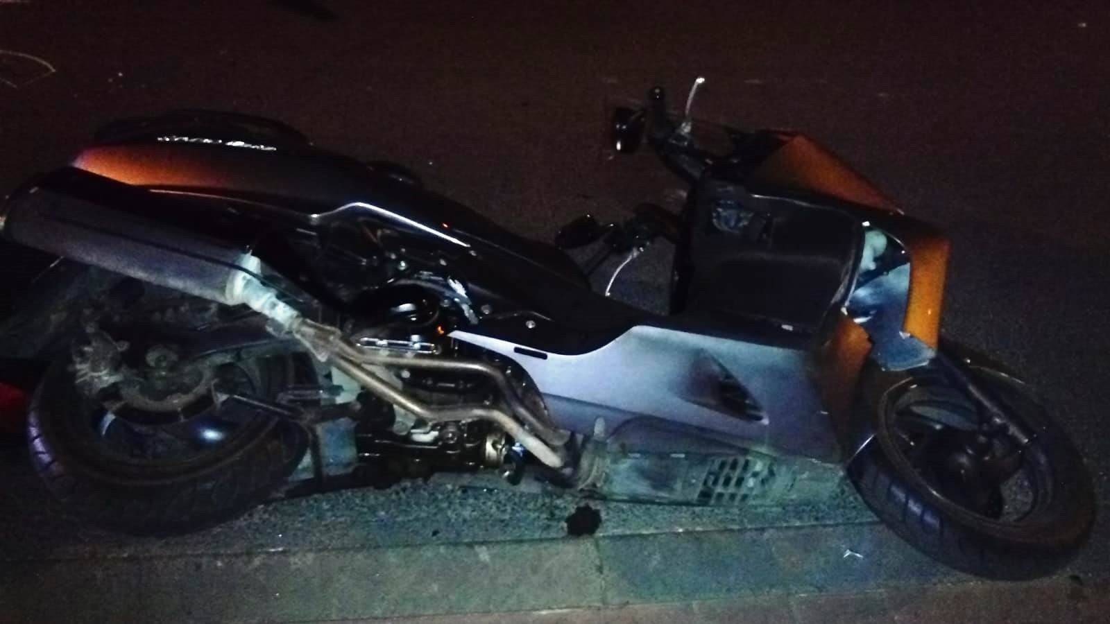 KĘTY. Zderzenie osobówki z motocyklem. 48-letni mężczyzna trafił do szpitala