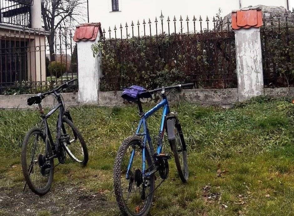 BIELANY. Pijani rowerzyści jechali na pogrzeb swojego znajomego