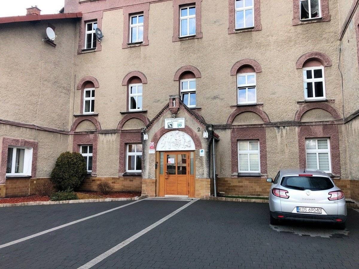 BOBREK. Ograniczenia odwiedzin w Domu Pomocy Społecznej