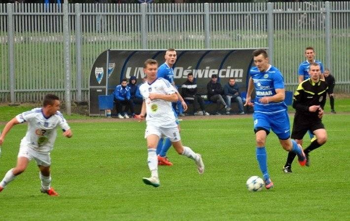 PIŁKA NOŻNA. Strzeleckie fajerwerki biało-niebieskich