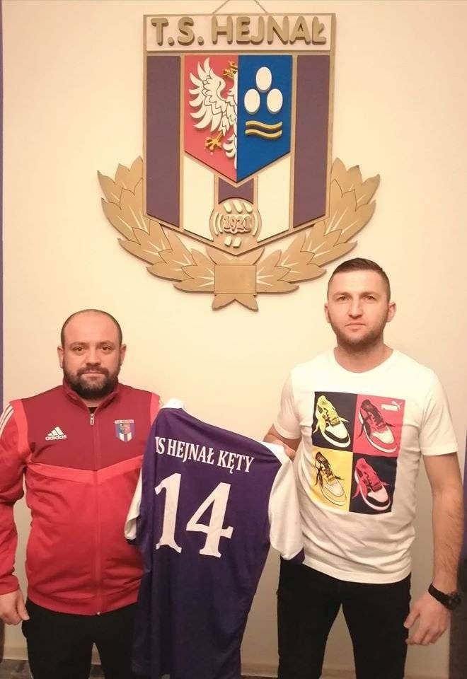 PIŁKA NOŻNA. Strzeleckie fajerwerki w ćwierćfinałach