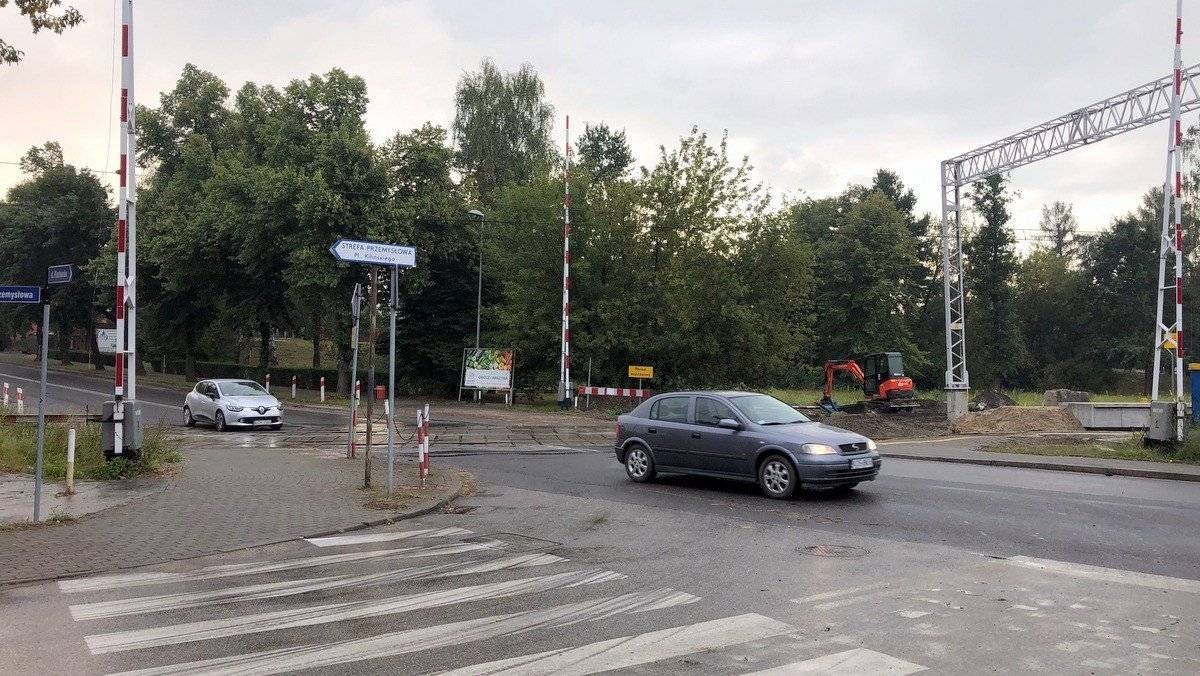 CHEŁMEK. Zamkną przejazd kolejowy na 15 dni. Kierowców czekają spore utrudnienia