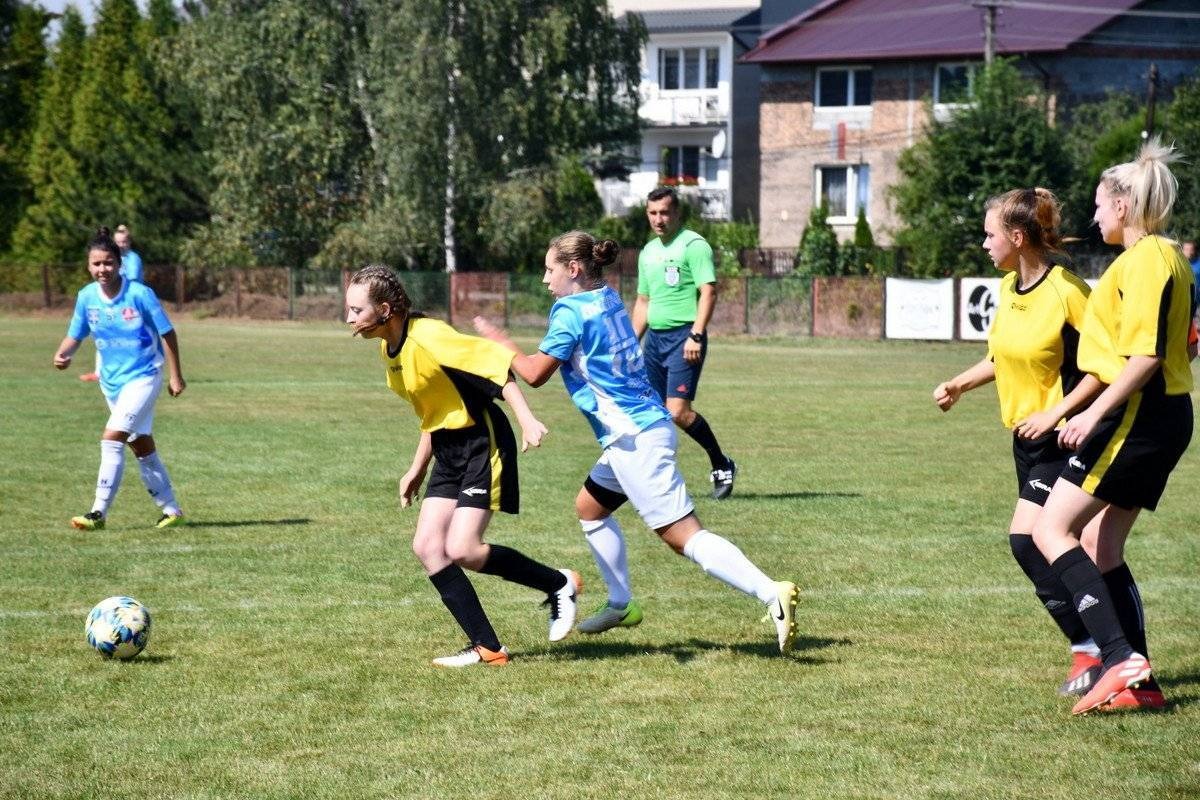 PIŁKA NOŻNA. Przed nami derby w Kętach i mecz na szczycie klasy A