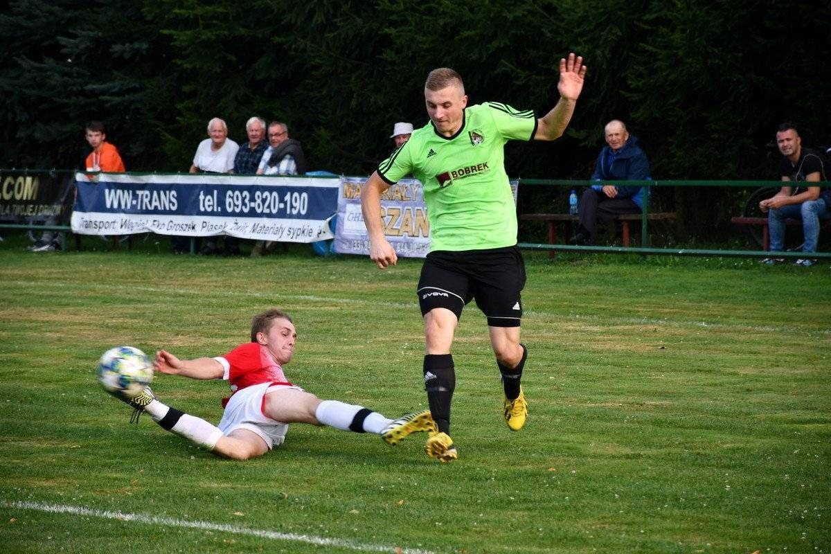 PIŁKA NOŻNA. Wszystkie mecze bez kibiców