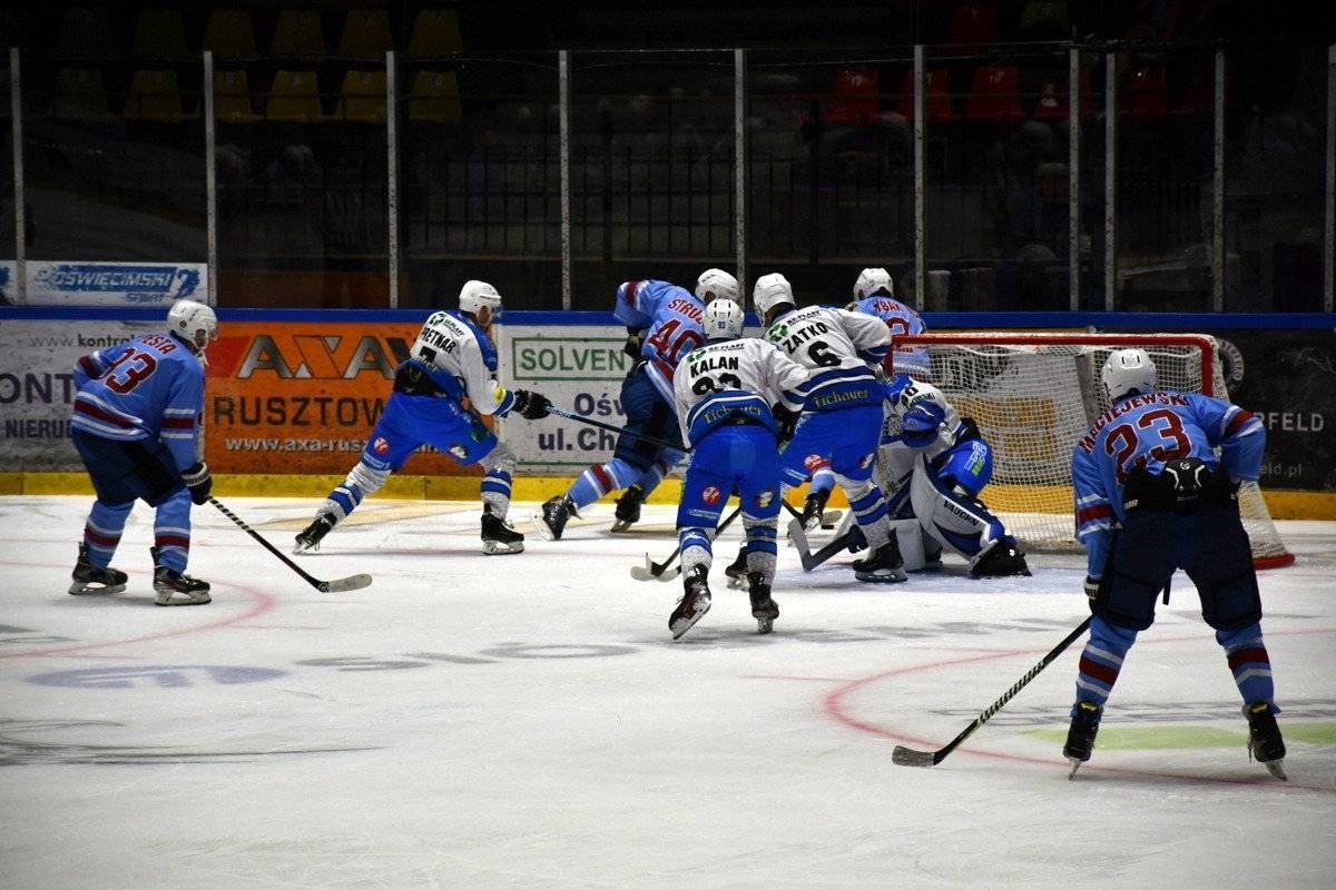 HOKEJ NA LODZIE. Finowie wracają do domu