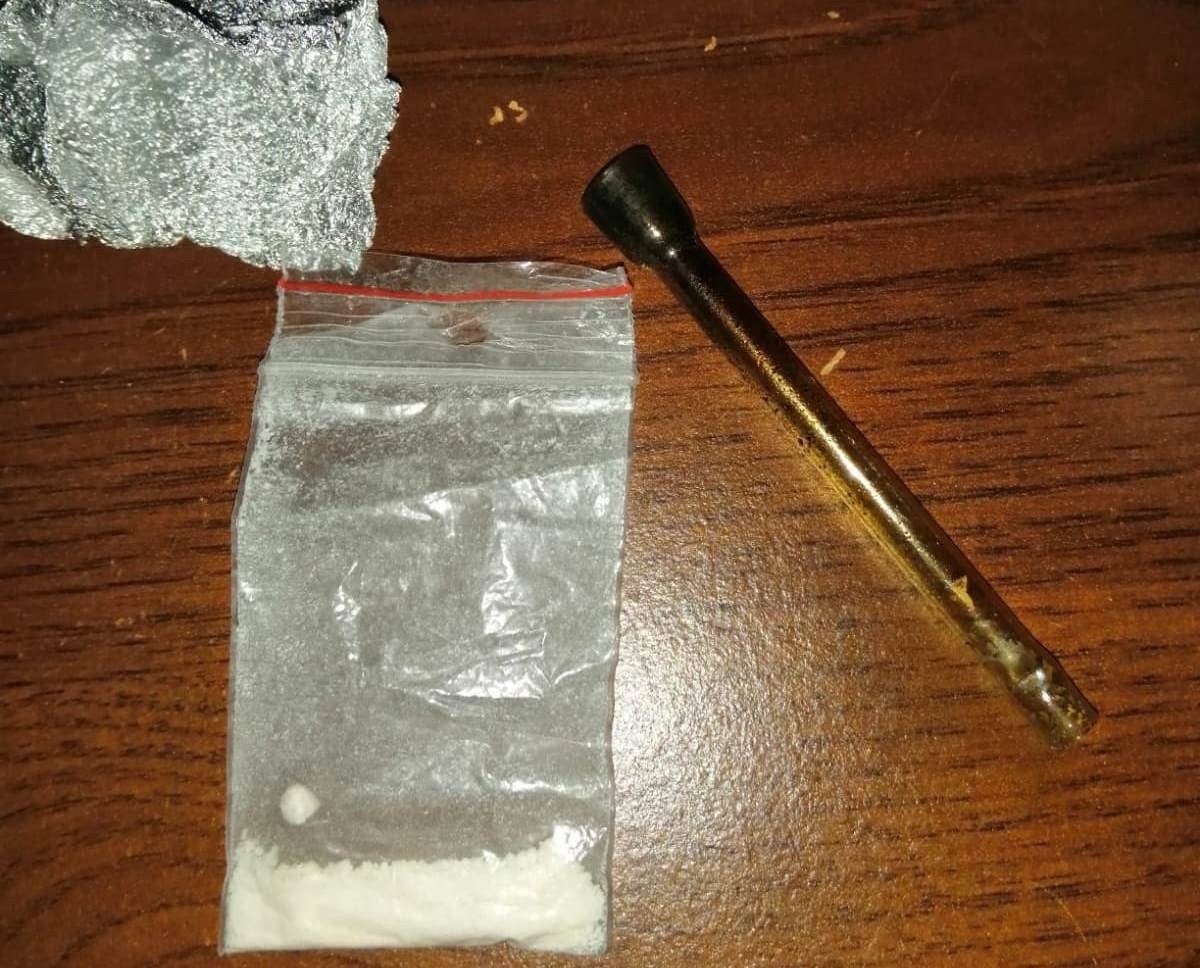 OŚWIĘCIM. Wyważył drzwi do mieszkania. Był pijany i miał przy sobie narkotyki