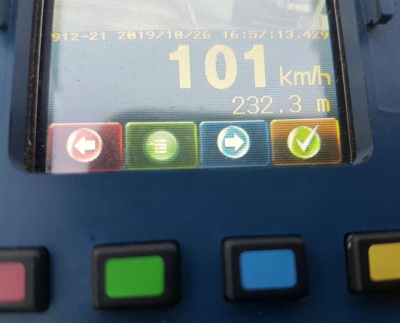 POWIAT. Jechali zbyt szybko. Stracili prawo jazdy na trzy miesiące