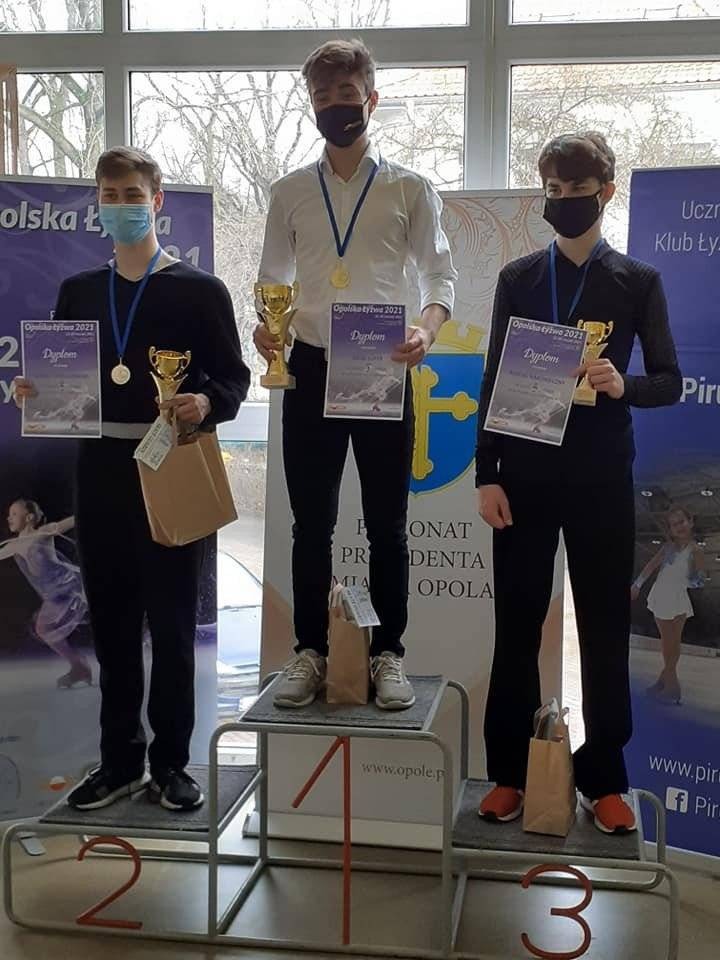 ŁYŻWIARSTWO FIGUROWE. Złoto, srebro i brąz dla UKŁF Unii