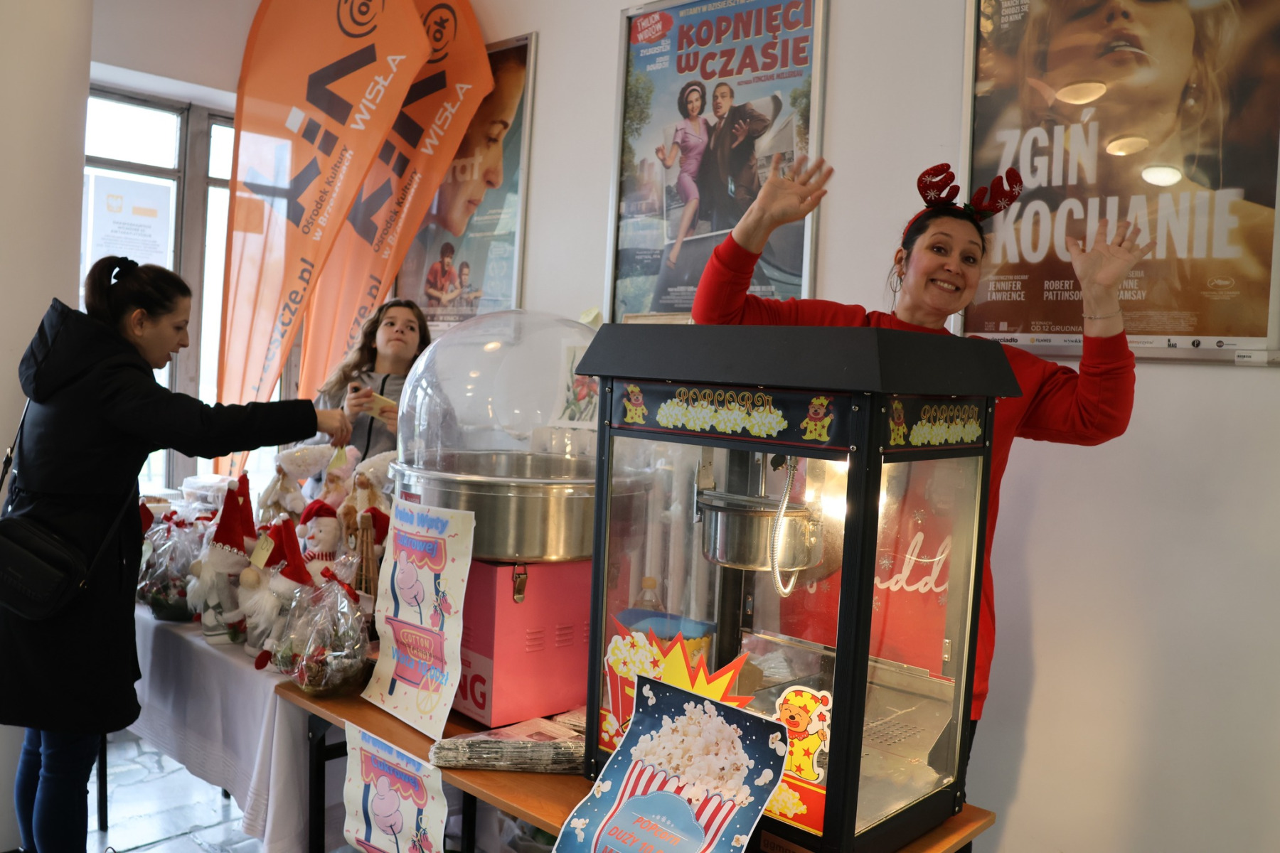 Jarmark i spotkanie z Mikołajem w Ośrodku Kultury – FOTO