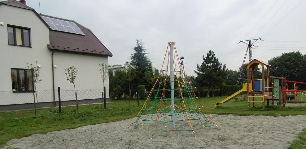 Nowe linarium na placu w Przecieszynie - InfoBrzeszcze.pl
