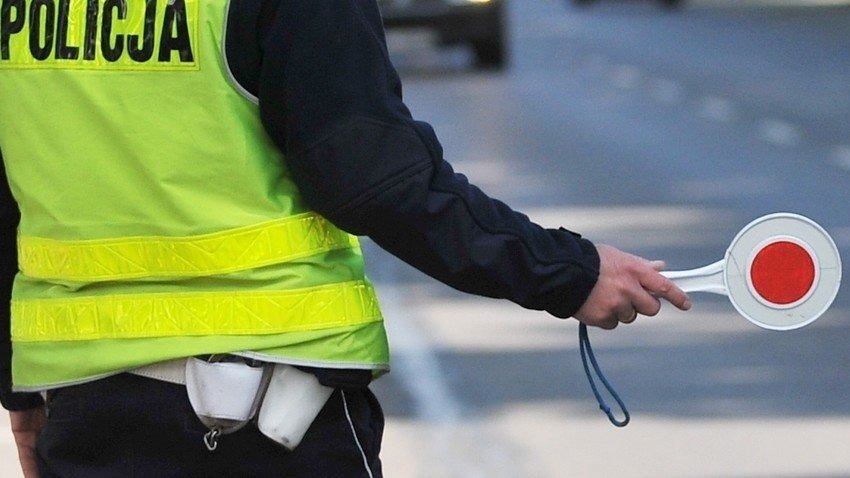 Policjanci skutecznie eliminują zagrożenia z dróg - InfoBrzeszcze.pl