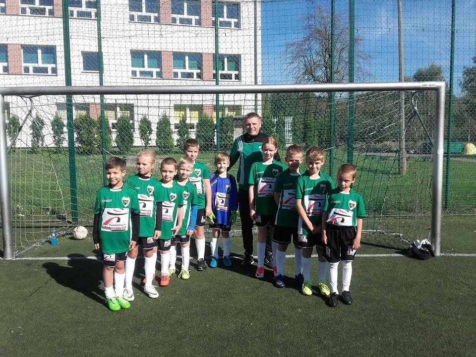 Niepokonana ekipa żaków Górnika Brzeszcze - InfoBrzeszcze.pl