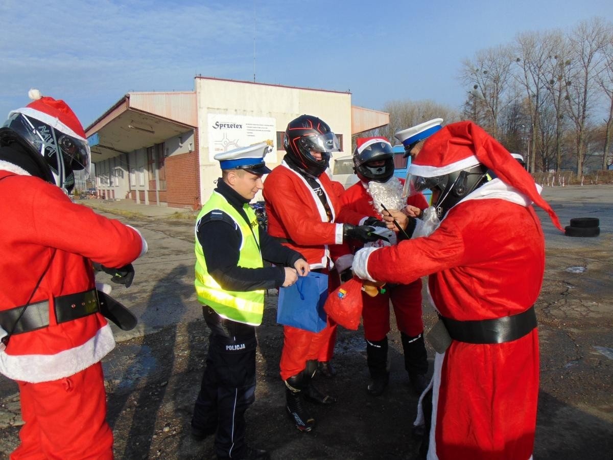 Rózga za wykroczenie - mikołajkowa akcja policji - FOTO - InfoBrzeszcze.pl