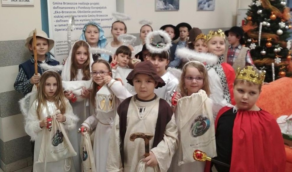 Kolędnicy odwiedzili brzeszczański Urząd - InfoBrzeszcze.pl