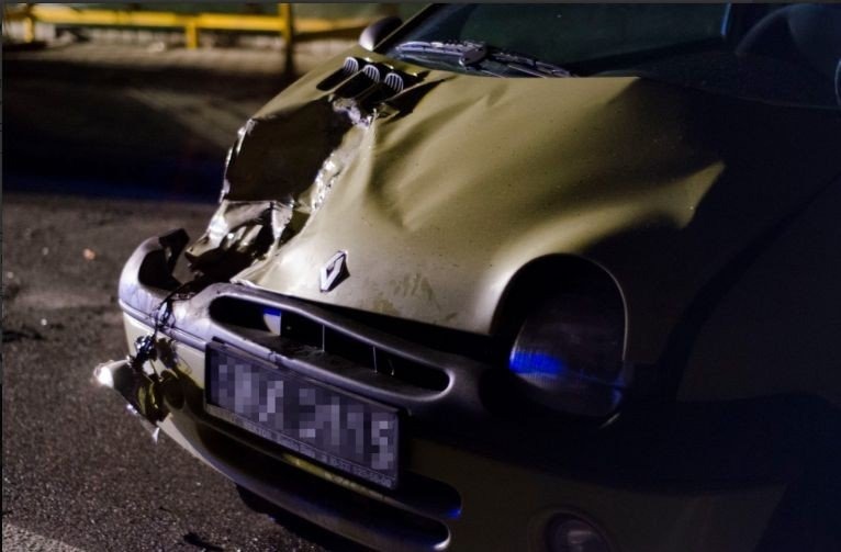 Zderzenie trzech samochodów na ulicy Bielskiej - InfoBrzeszcze.pl