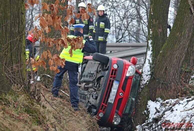 Dachowanie na ul. Ofiar Oświęcimia - InfoBrzeszcze.pl