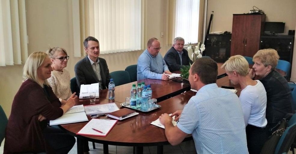 Gminny Zespół Zarządzania Kryzysowego podsumował akcje usuwania szkód po wichurach - InfoBrzeszcze.pl