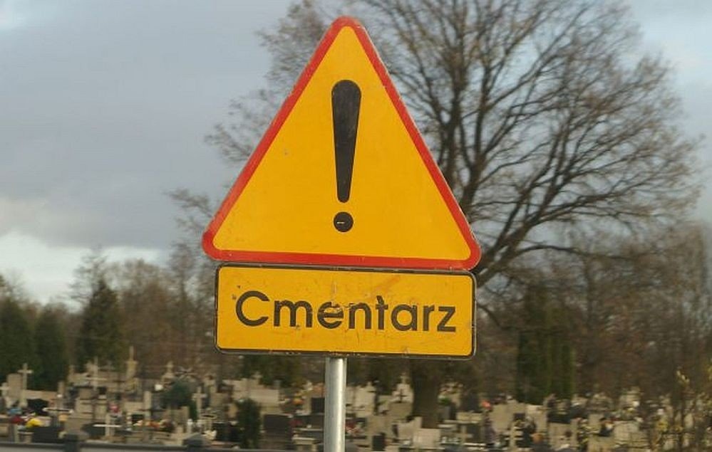 Zmiana organizacji ruchu przy oświęcimskich cmentarzach - InfoBrzeszcze.pl