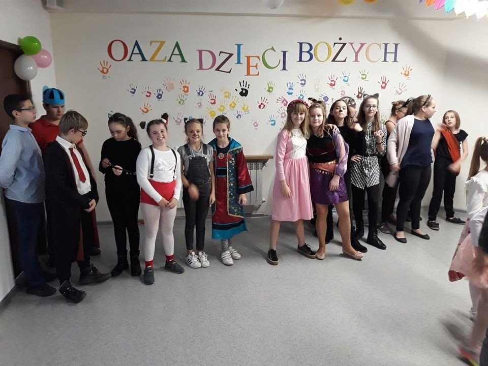 Zabawa andrzejkowa Oazy Dzieci Bożych - InfoBrzeszcze.pl