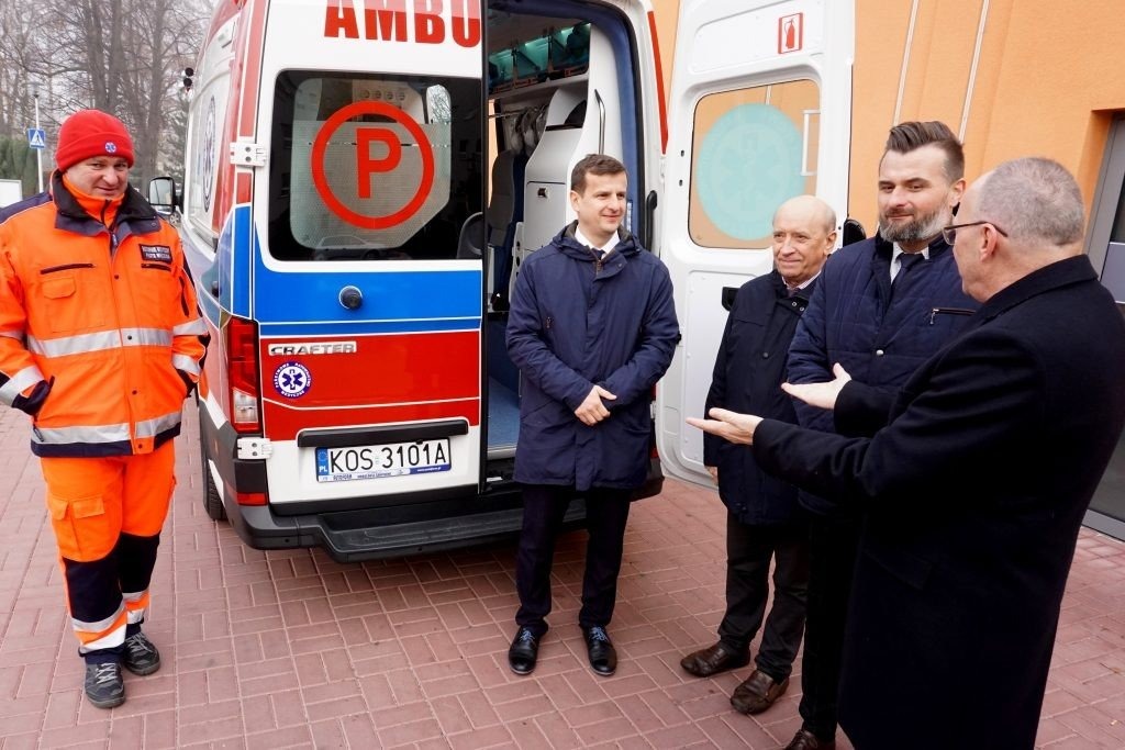 Nowa karetka jeździć będzie głównie po Brzeszczach - InfoBrzeszcze.pl