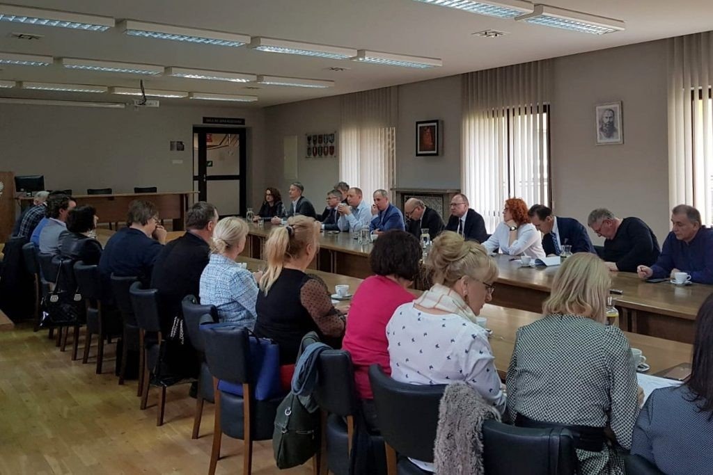 W Starostwie spotkali się w sprawie koronawirusa - InfoBrzeszcze.pl