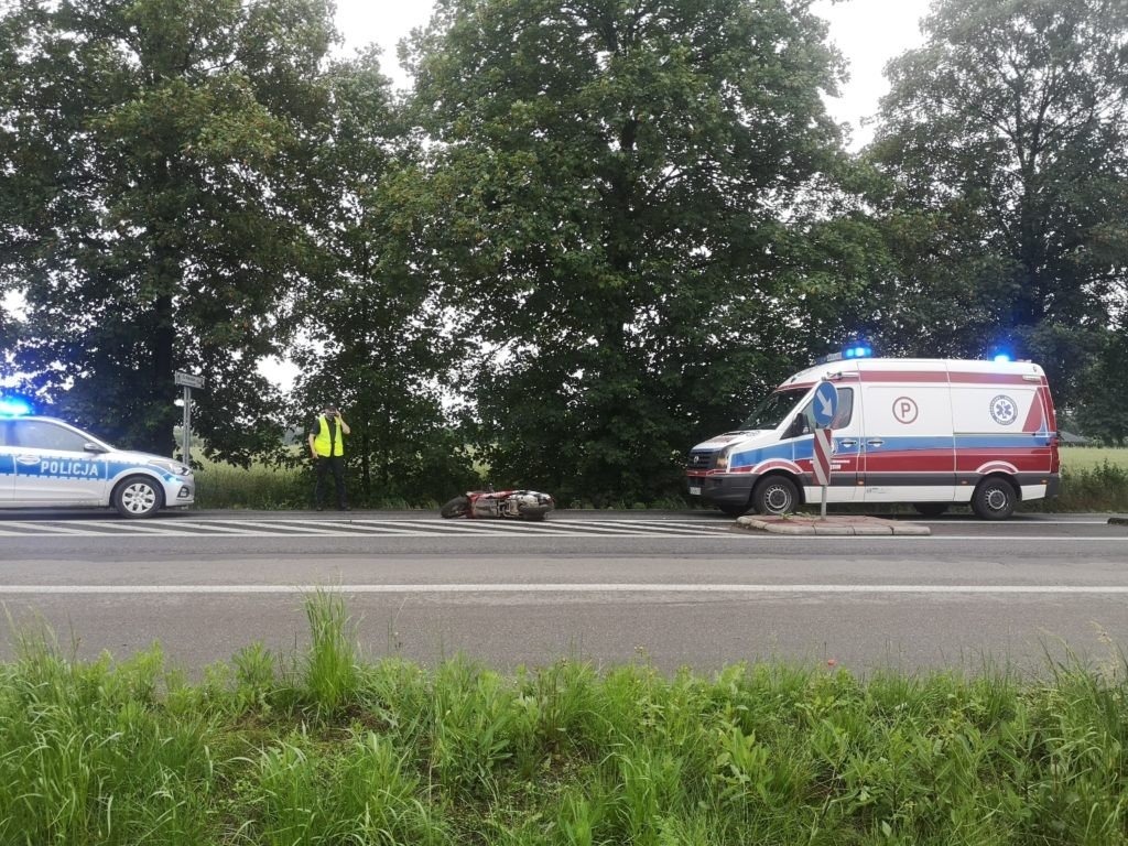 Wypadek na DW933 w Brzeszczach - InfoBrzeszcze.pl