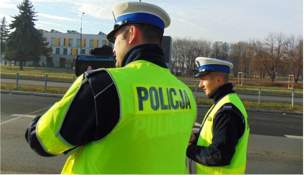 Piraci drogowi pożegnali się ze swoimi prawami jazdy - InfoBrzeszcze.pl