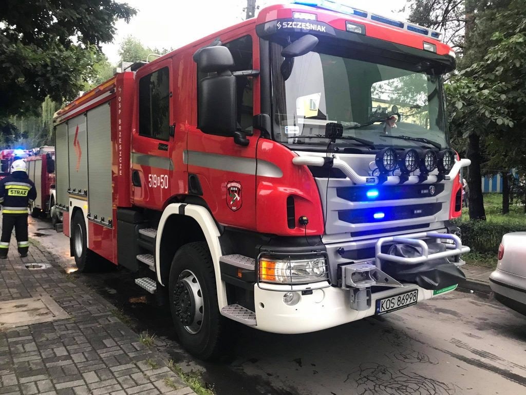 Interwencja Strażaków w jednym z mieszkań przy ul. Dworcowej - InfoBrzeszcze.pl