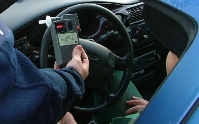 Obywatelskie ujęcie pijanego kierowcy z Brzeszcz - InfoBrzeszcze.pl