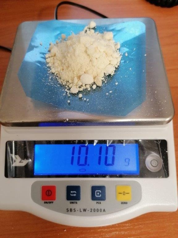 Kilkanaście działek amfetaminy w mieszkaniu 26-latka - InfoBrzeszcze.pl