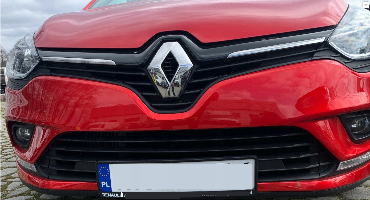 Policjanci poszukują renault clio i sprawcy jego kradzieży - InfoBrzeszcze.pl