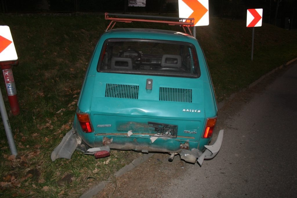 Nie zachował należytej odległości, najechał na tył Malucha... - InfoBrzeszcze.pl