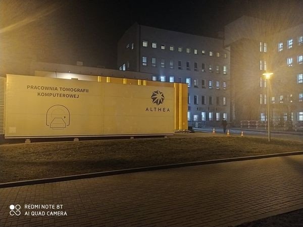 Prace przygotowawcze do montażu nowego Tomografu Komputerowego. - InfoBrzeszcze.pl