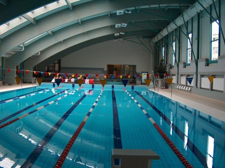 Milionowa dotacja na remontu budynku „Basenu pod Platanem” - InfoBrzeszcze.pl