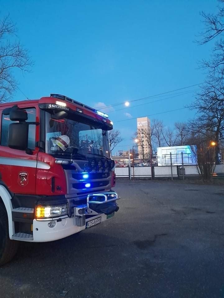 Wiatr nie odpuszcza. Pracowity dzień strażaków w gminie Brzeszcze - InfoBrzeszcze.pl