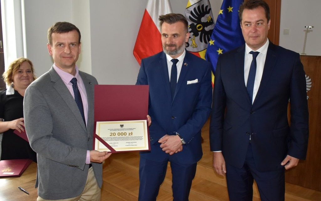 Powiatowe dotacje na realizację zadań z zakresu ochrony środowiska - InfoBrzeszcze.pl