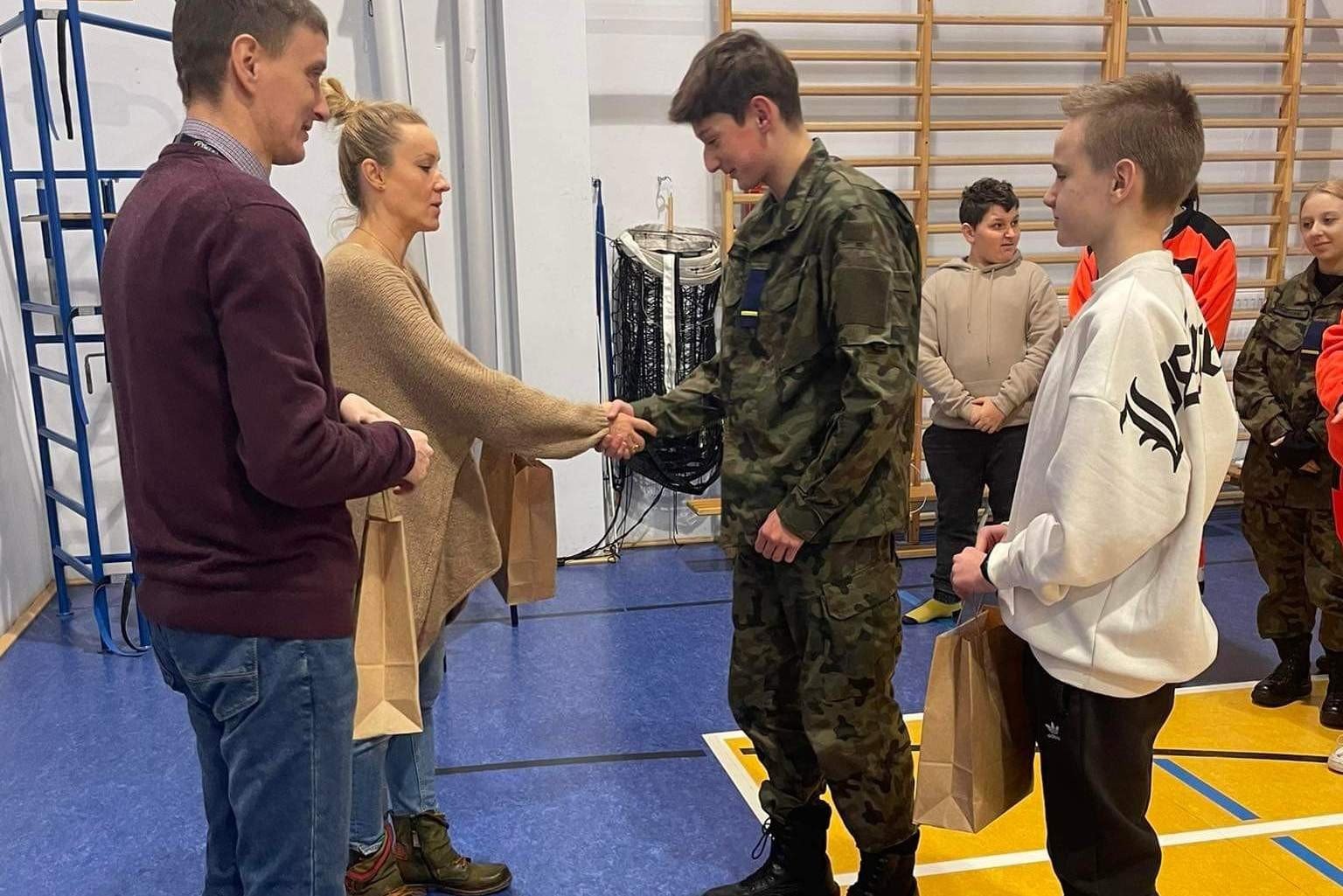 Nagrody i gratulacje w powiatowej „Szóstce” - InfoBrzeszcze.pl