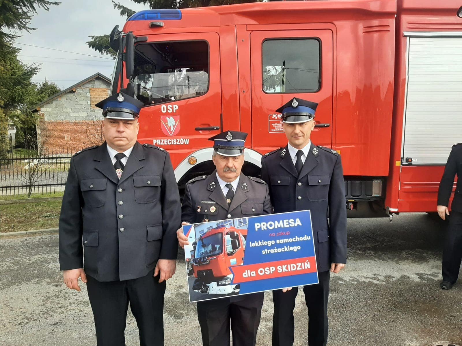 Dotacja na nowy samochód ratowniczo-gaśniczy dla OSP Skidziń - InfoBrzeszcze.pl