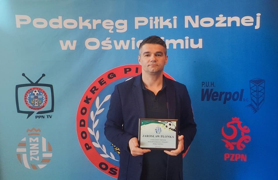 Szkoleniowiec LKS-u z tytułem 'Zasłużonego Trenera MZPN' - InfoBrzeszcze.pl