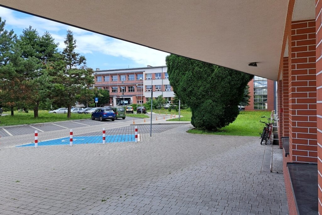 Dodatkowe oddziały w powiatowych szkołach - InfoBrzeszcze.pl