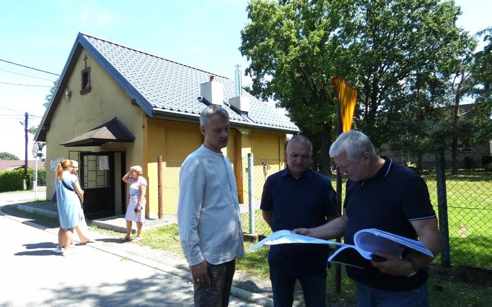 Przekazanie placu budowy dla projektu "Sołtysówka Przecieszyn" - rusza pełna realizacja inwestycji - InfoBrzeszcze.pl