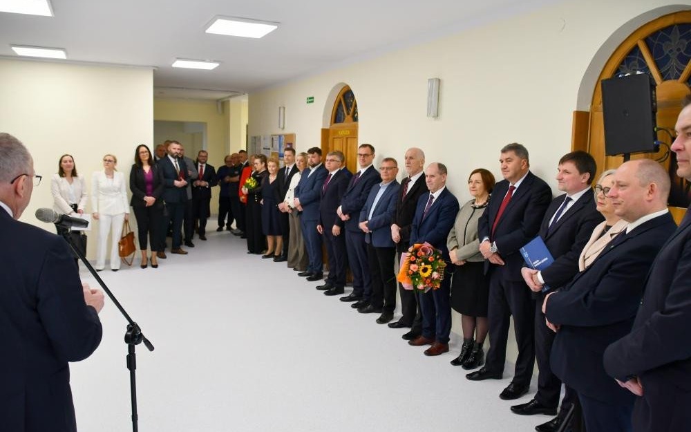 Nowoczesny oddział dziecięcy w Szpitalu Powiatowym w Oświęcimiu po kompleksowej przebudowie - InfoBrzeszcze.pl