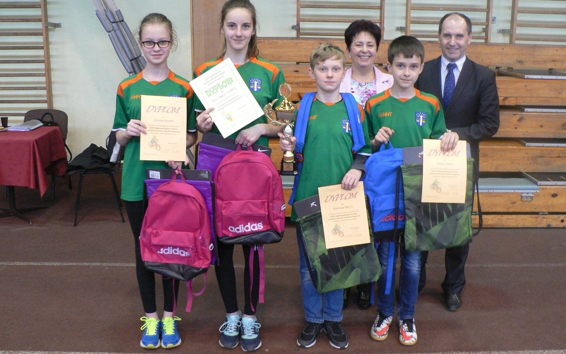 Uczniowie z Poręby na podium